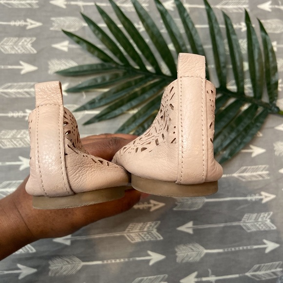 Aldo Eyelet Nude flat Loafers - Picture 4 of 6